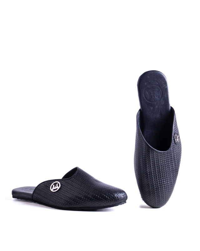 V Cut Basket Woven Leather Mules: Black