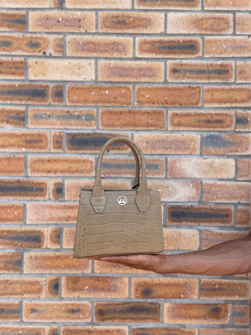 Montreal Mini: Oat Crocodile Print